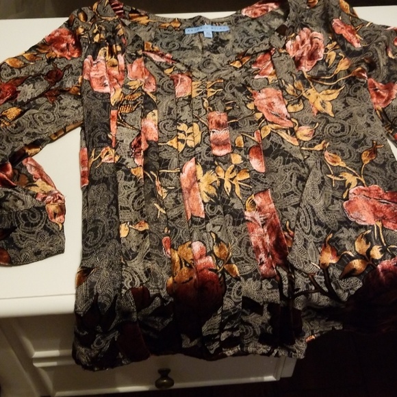 ANTONIO MELANI Tops - Antonio Melani Blouse